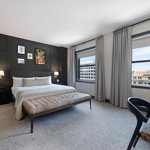 The Sam Houston Hotel, Curio Collection By Hilton